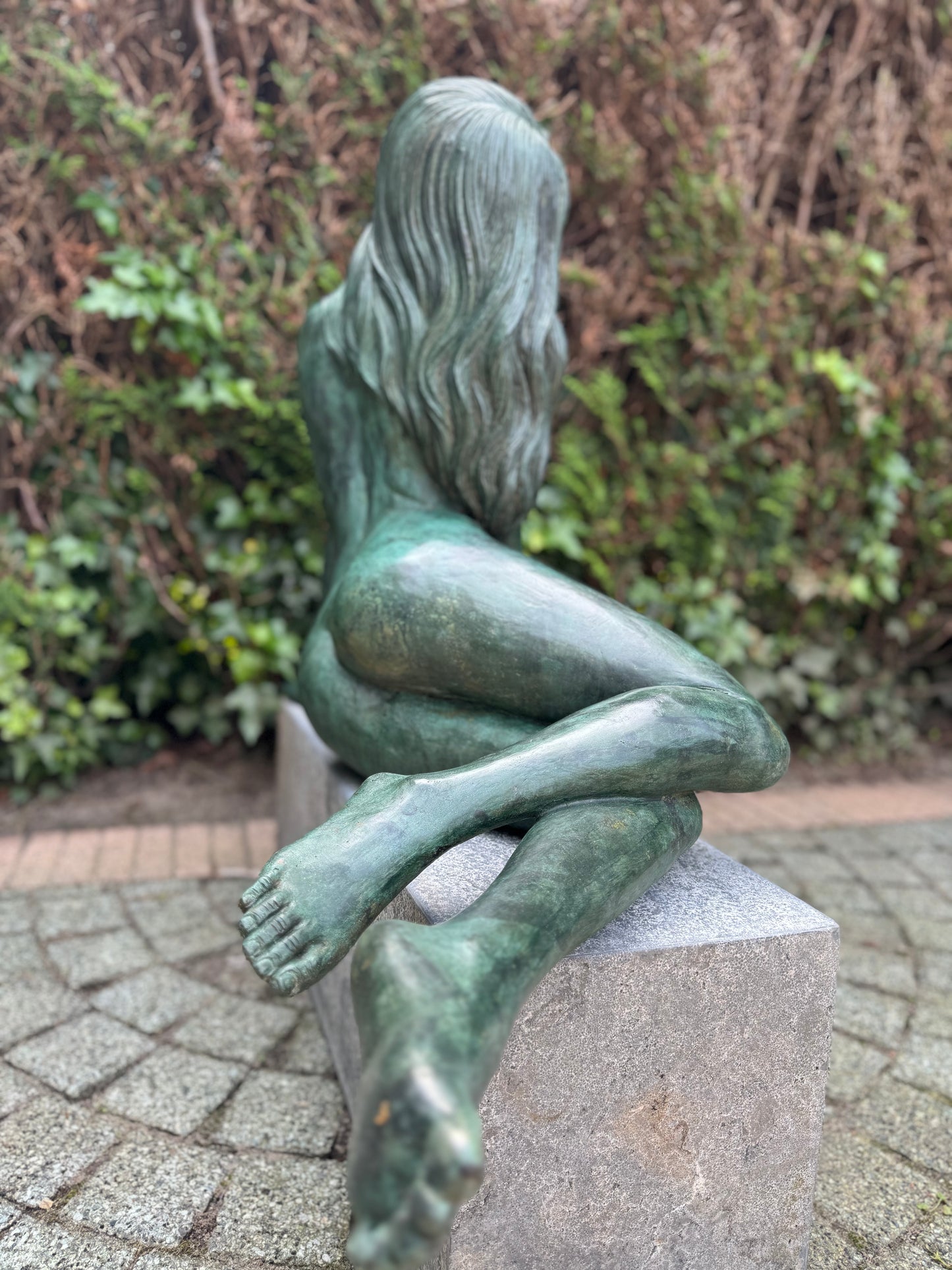 Reclining Woman – Bronze Sculpture. 100x50x63cm - 22Kg