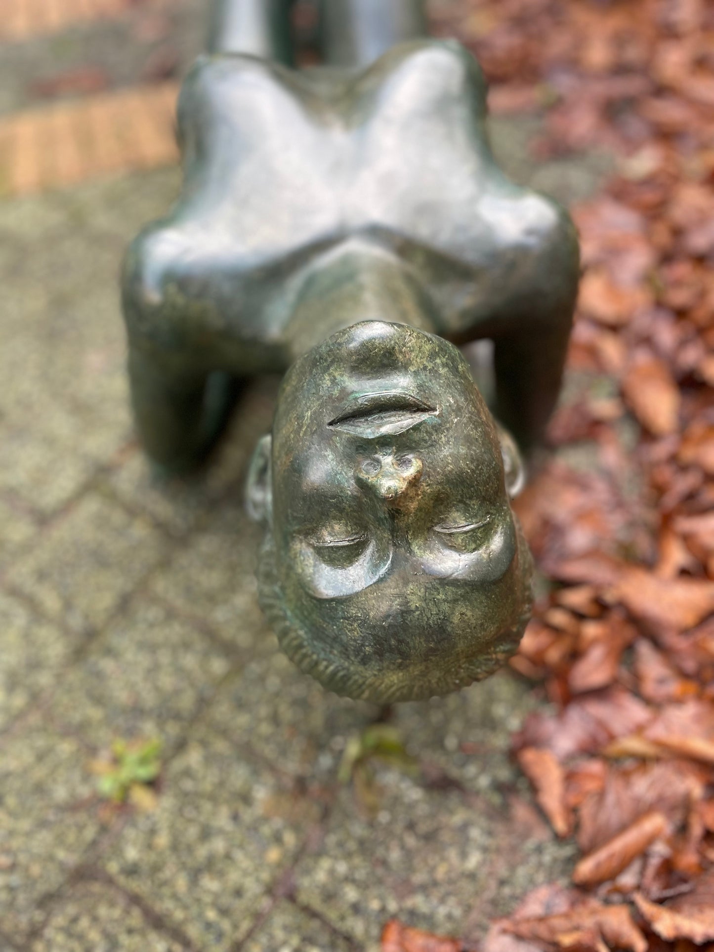 Reclining Beauty – Bronze Sculpture. 129x35x29cm - 21Kg