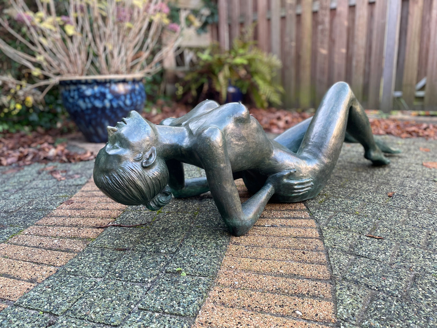 Reclining Beauty – Bronze Sculpture. 129x35x29cm - 21Kg