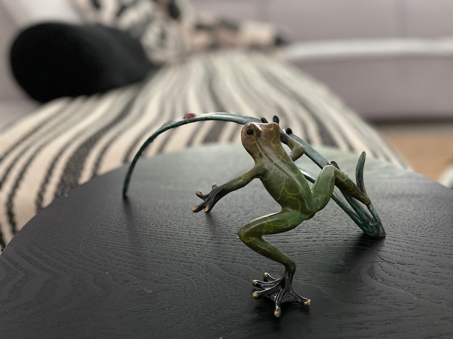 Frog and Ladybug – Bronze Sculpture. 24x12x10cm - 0.5Kg