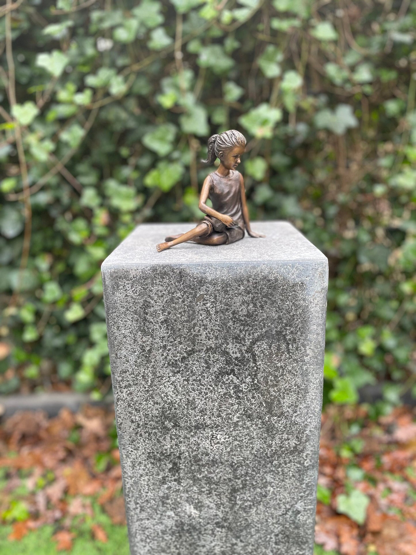 Reading Girl – Bronze Sculpture. 14x8x14cm - 0.8Kg