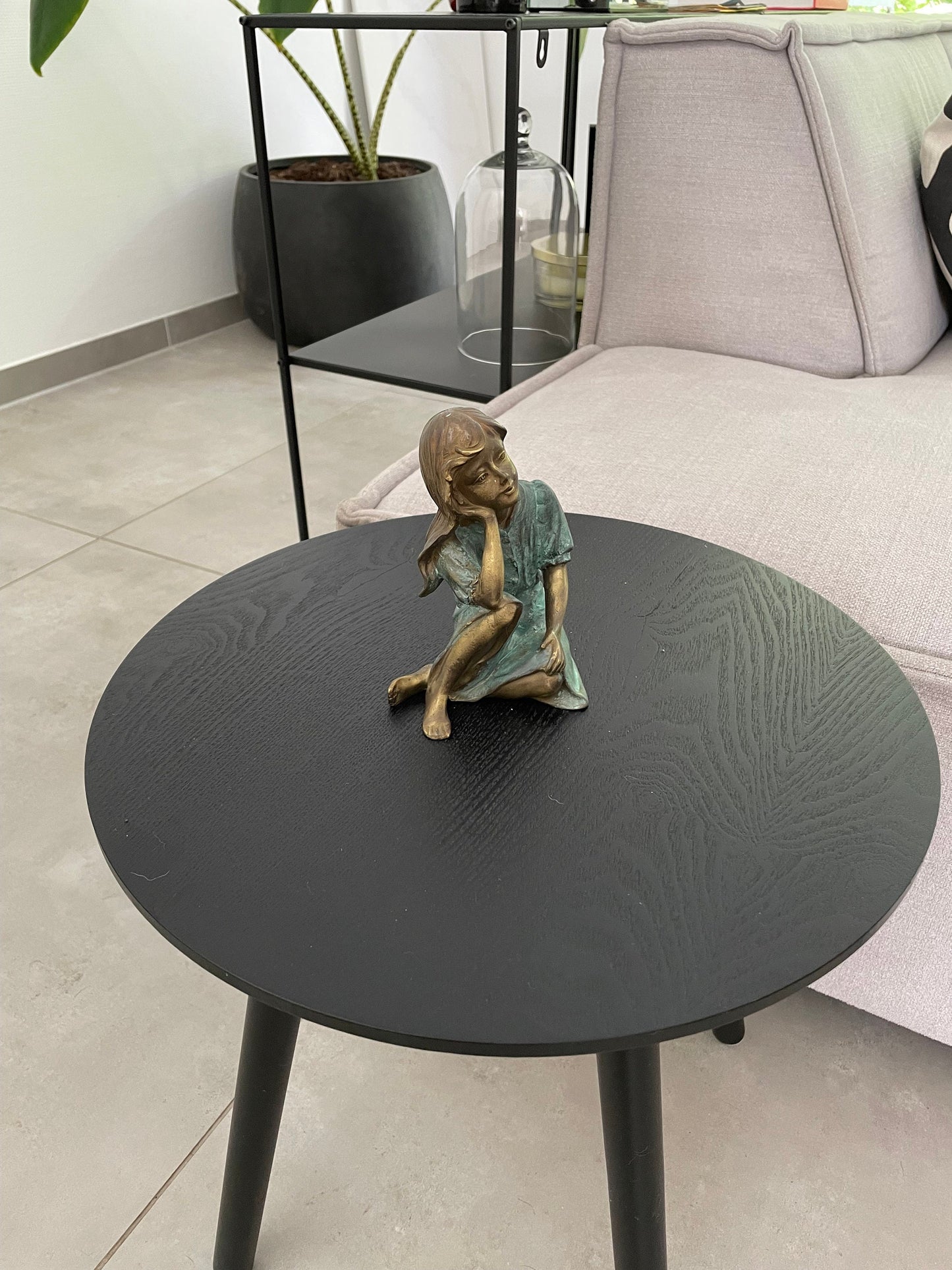 Dreaming Girl – Bronze Sculpture. 9x10x13cm