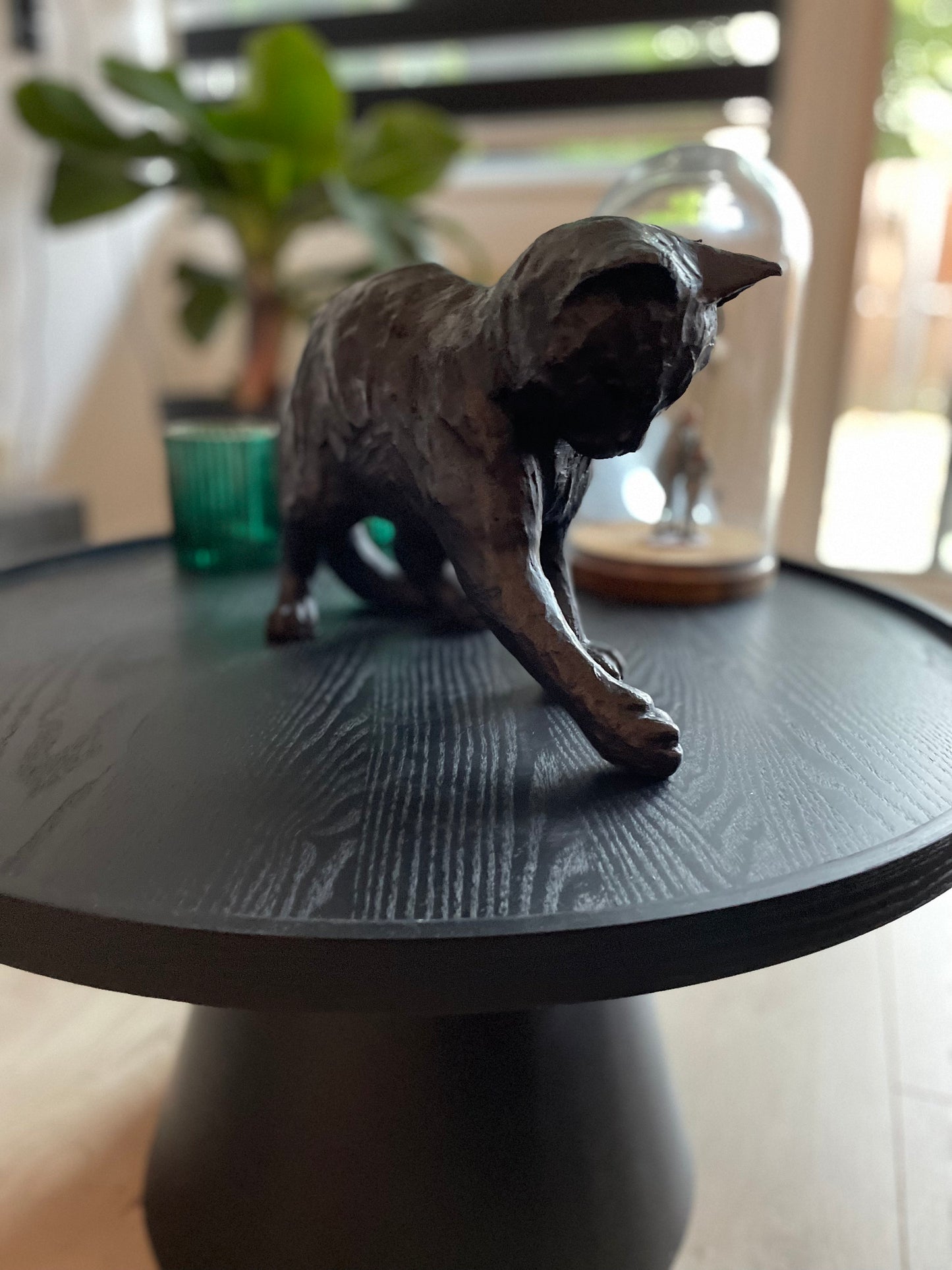 Curious Kitten – Bronze Sculpture. 21x13x20cm - 3.1Kg