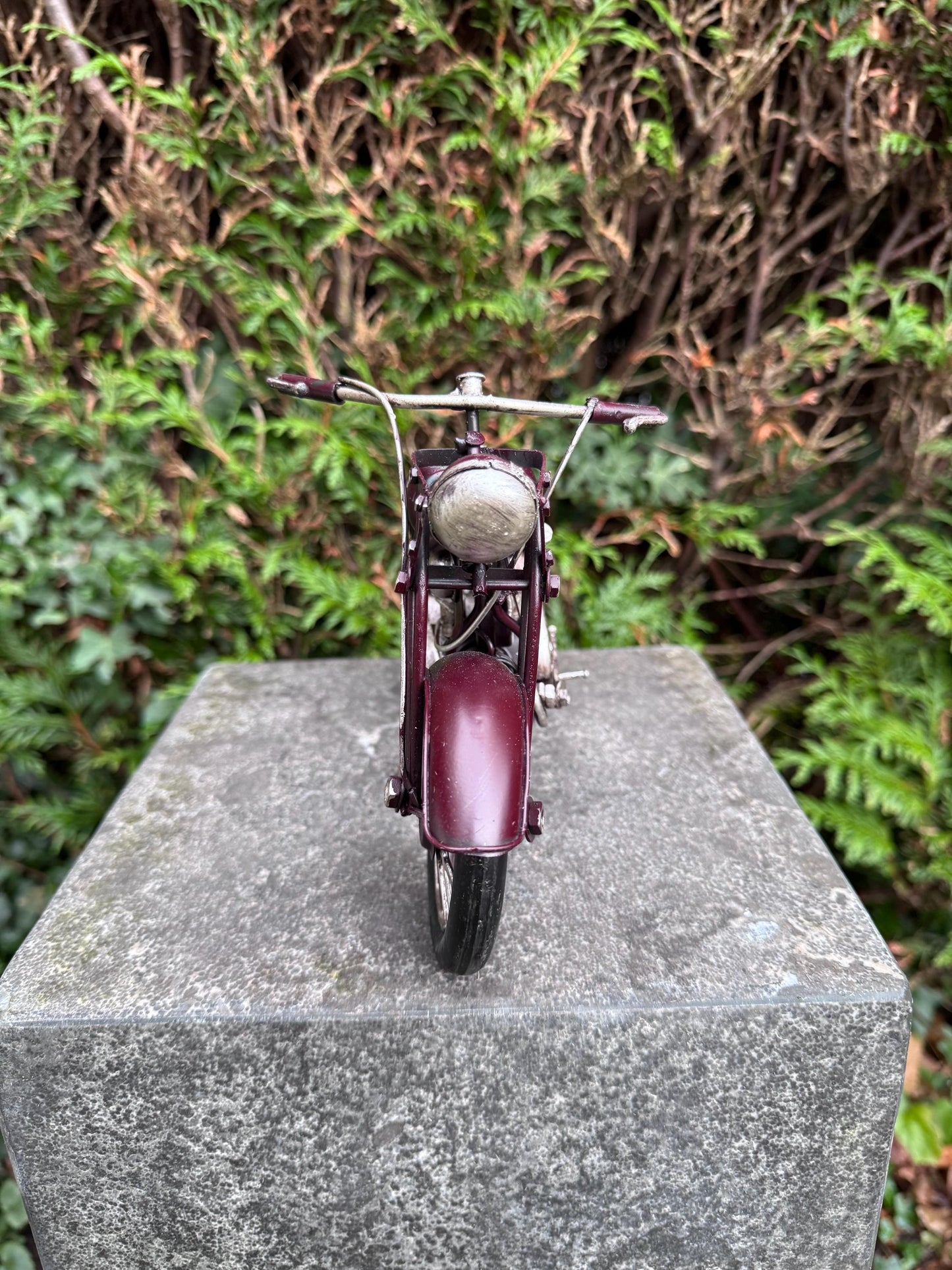 Classic Motorcycle – Iron Sculpture. 16x12x27cm - 0.4Kg