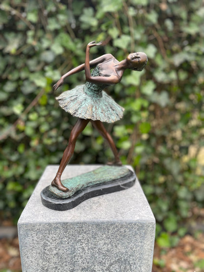 Bronze Ballerina - Sculpture - 35x15x23cm