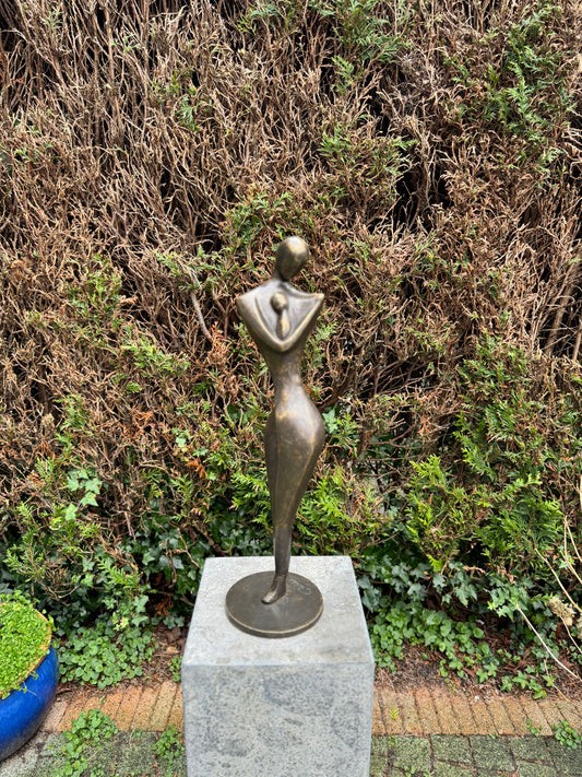 Mother and child in bronze - Modern Sculpture - Interior