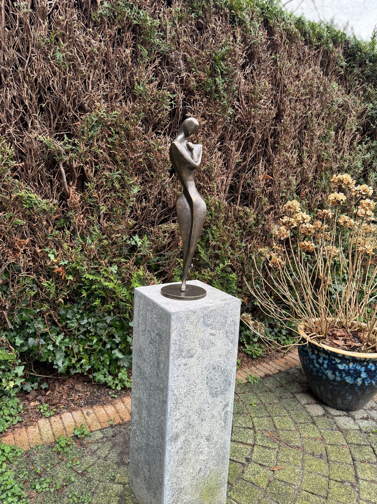 Mãe e filho em bronze - Escultura Moderna - Interior