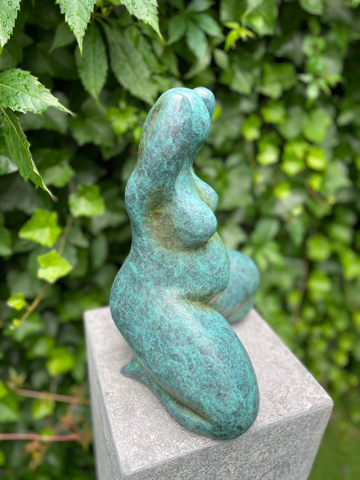 Bronzen Dikke Vrouw II - 36x17x32cm