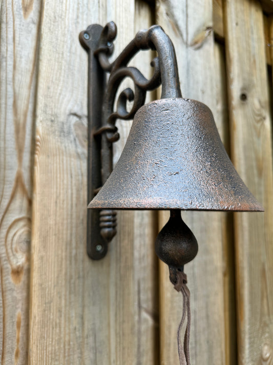 Wall Bell – Iron Sculpture. 14x31cm - 4.9Kg
