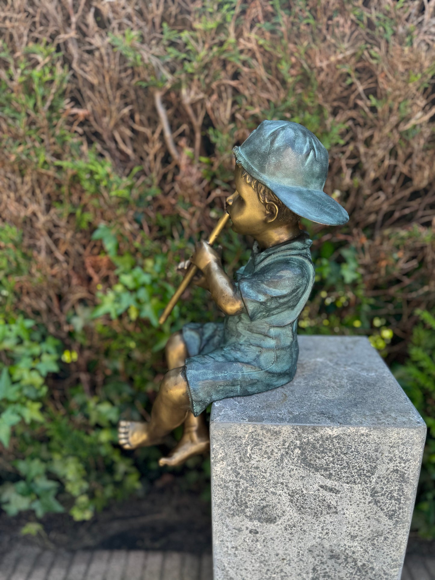 Bronze boy with flute - Fountain - Garden decoration