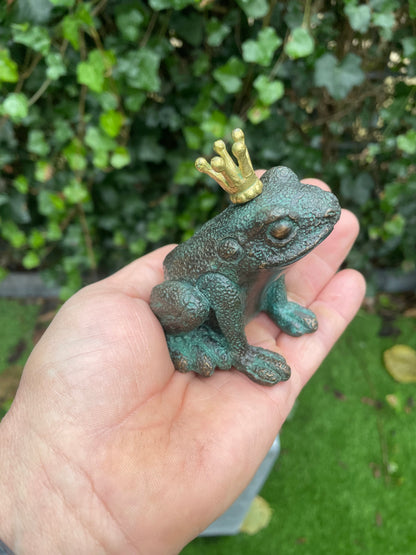 Bronze frog with crown - Fountain - Garden statue - Pond - Garden decoration