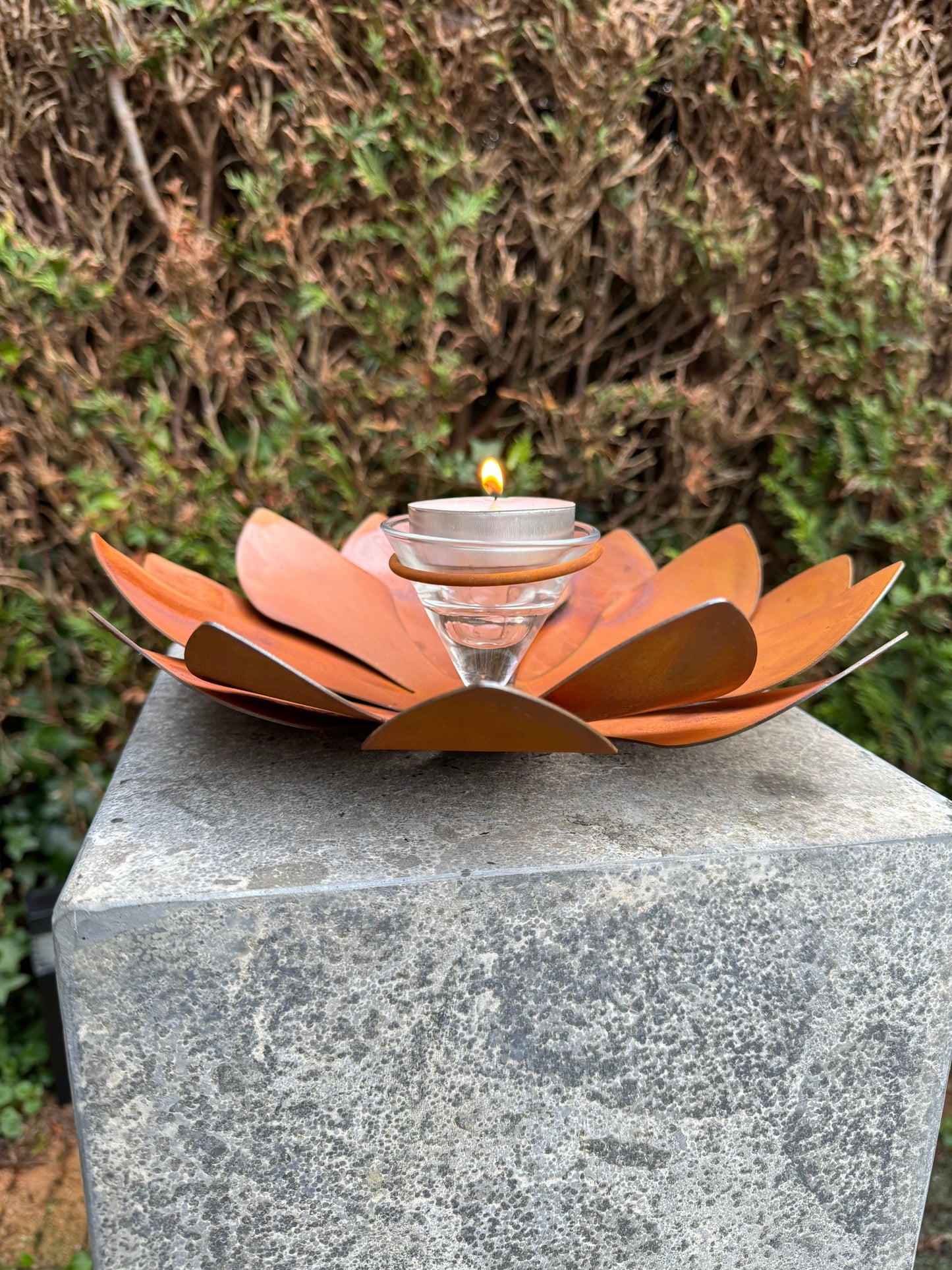 Flor de ferrugem - Flor porta-vela - 25x25x10cm - 1 Kg