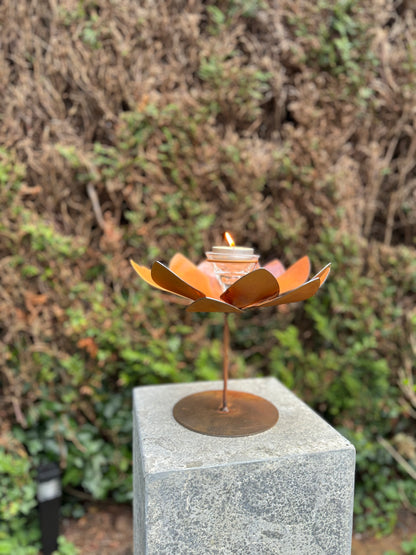 Rust Flower - Candle Holder Flower - 25x25x25cm - 1Kg