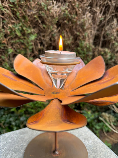 Rust Flower - Candle Holder Flower - 25x25x25cm - 1Kg