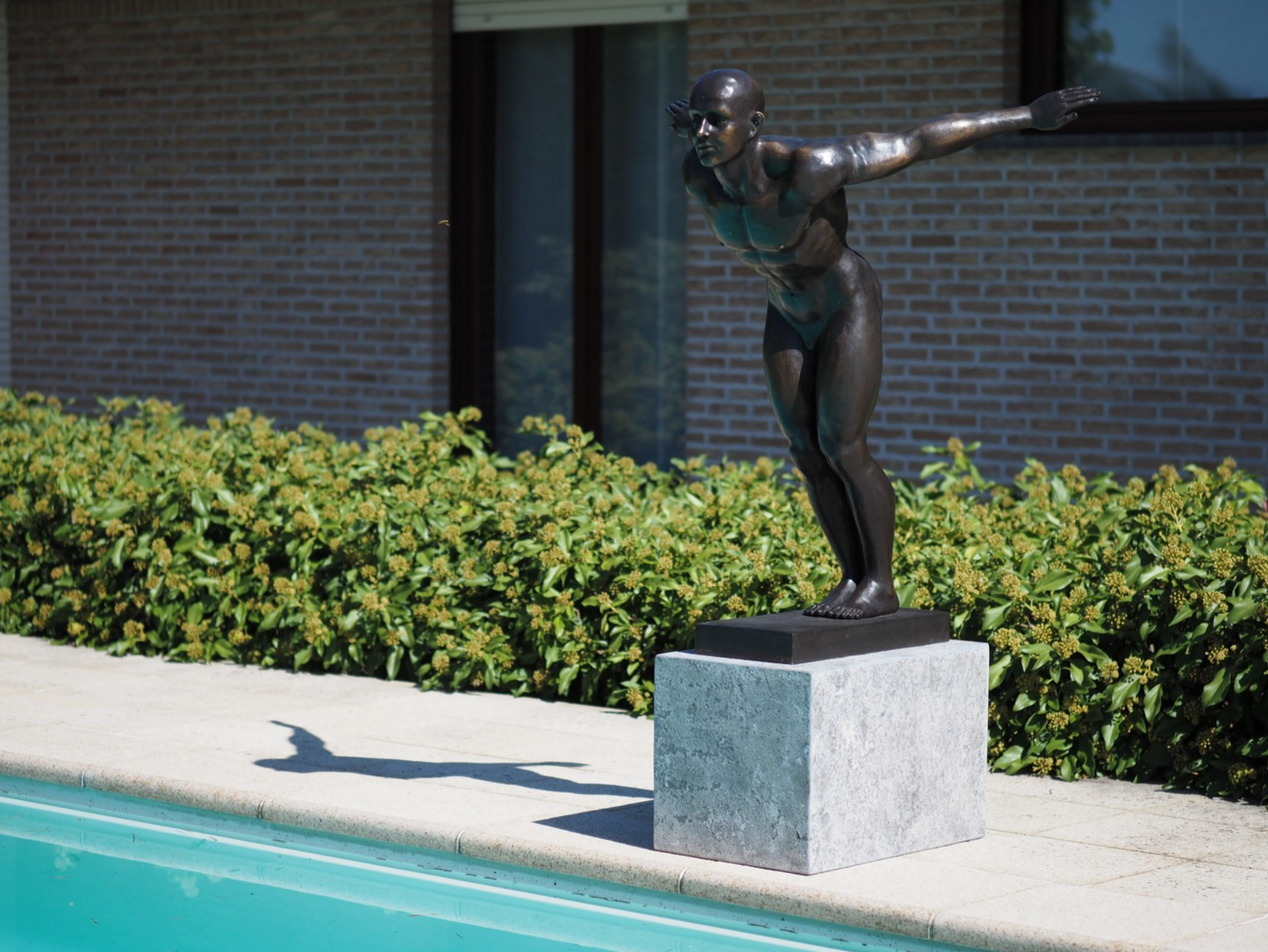 Bronze diver -110x60x115cm