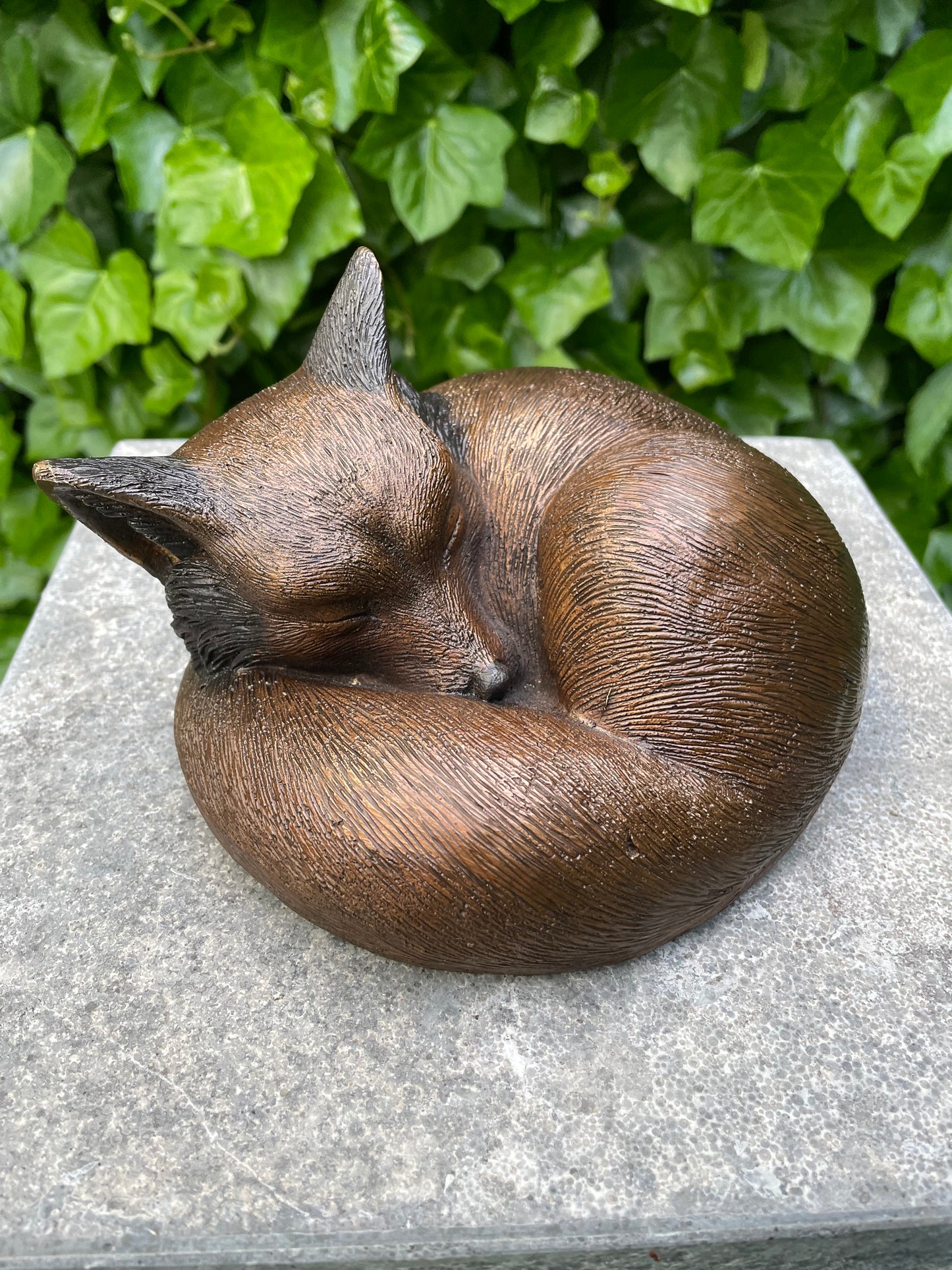 Bronzen Slapende Vos -15x15x10cm