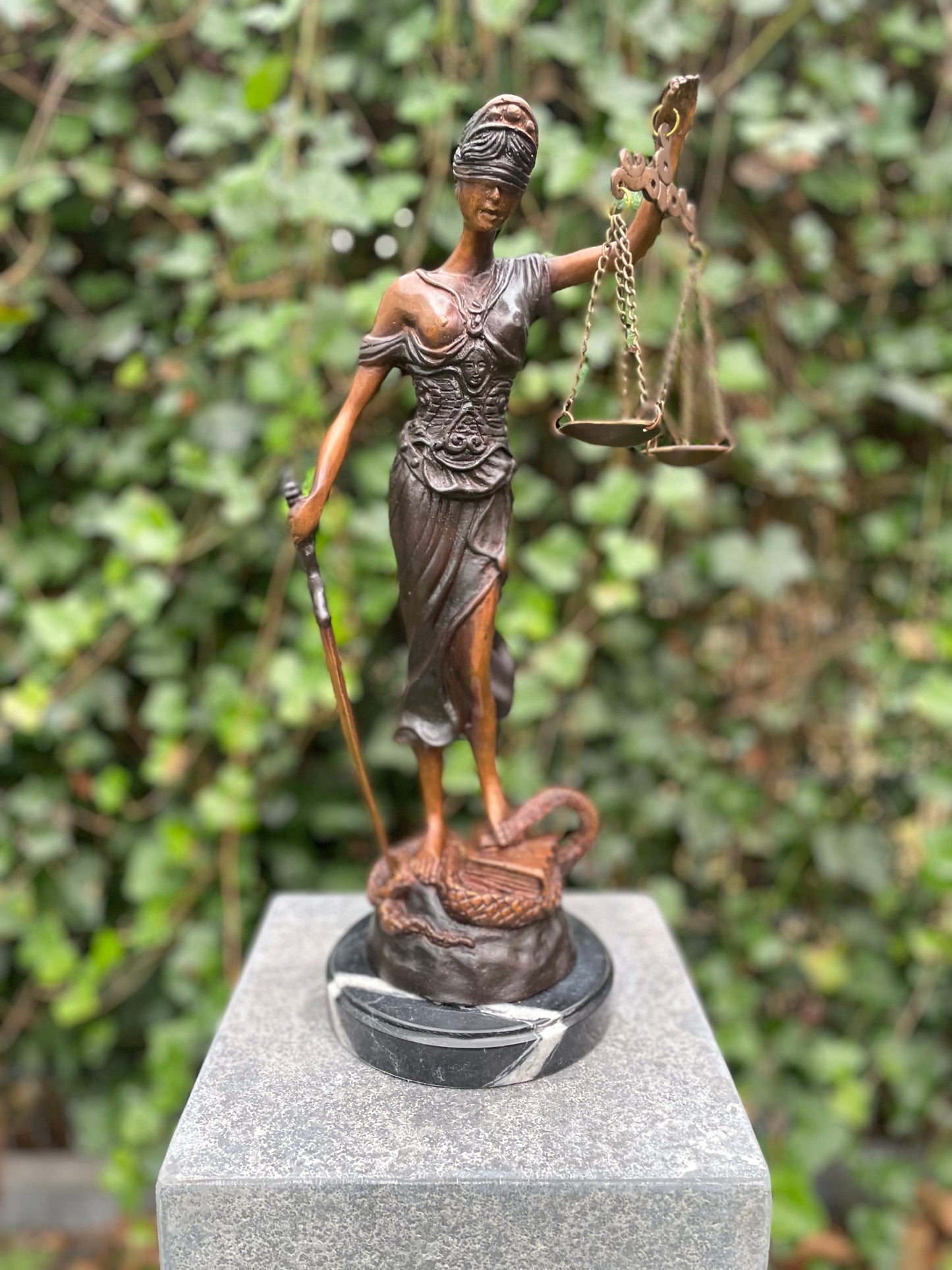 Justitie Vrouw 45x16x16cm