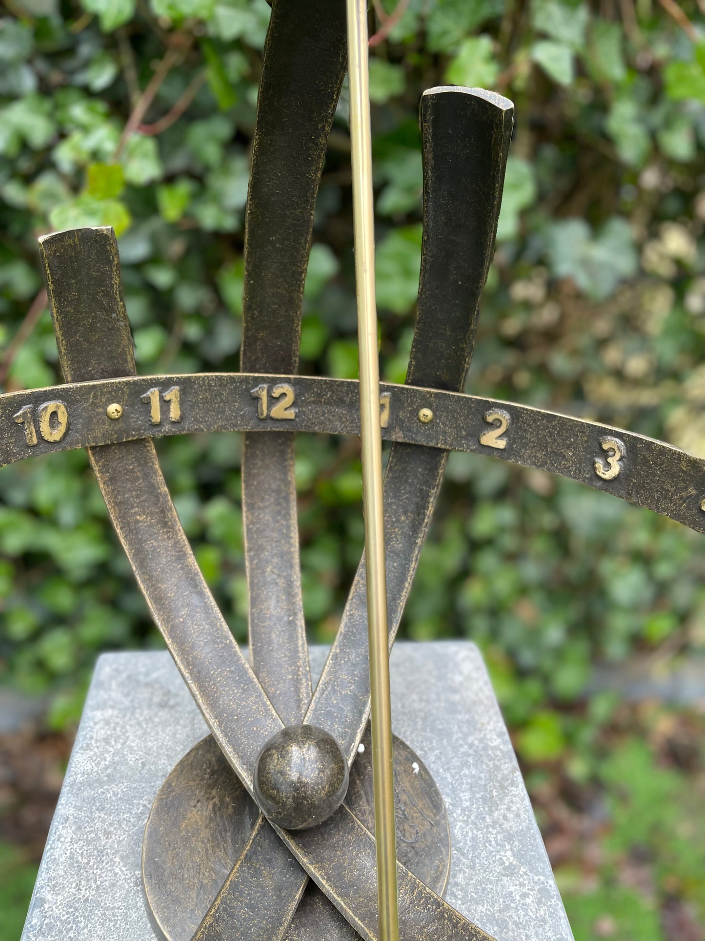 Bronze Sundial - 3 Boge - 37x37x47cm