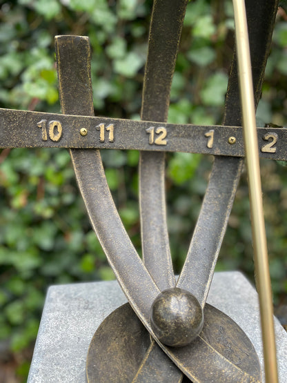 Bronze Sundial - 3 Boge - 37x37x47cm