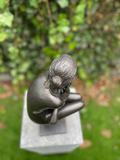 Girl thinking 37x15x19cm