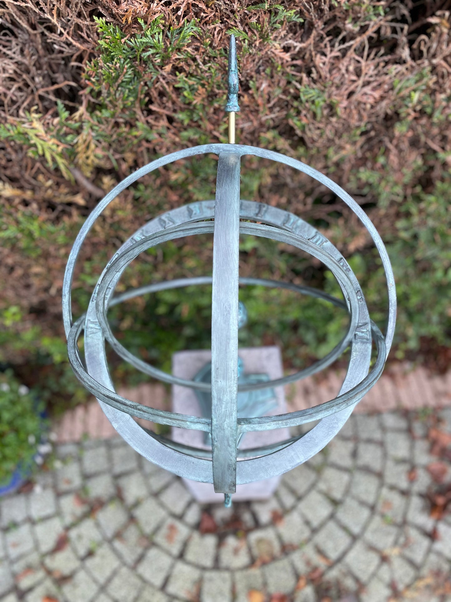 Bronze Sundial -47x47x74cm