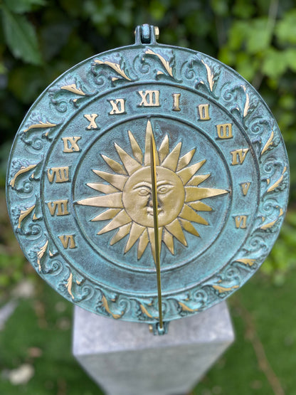 HORI bronze sundial - Garden statues - 30x25x25cm