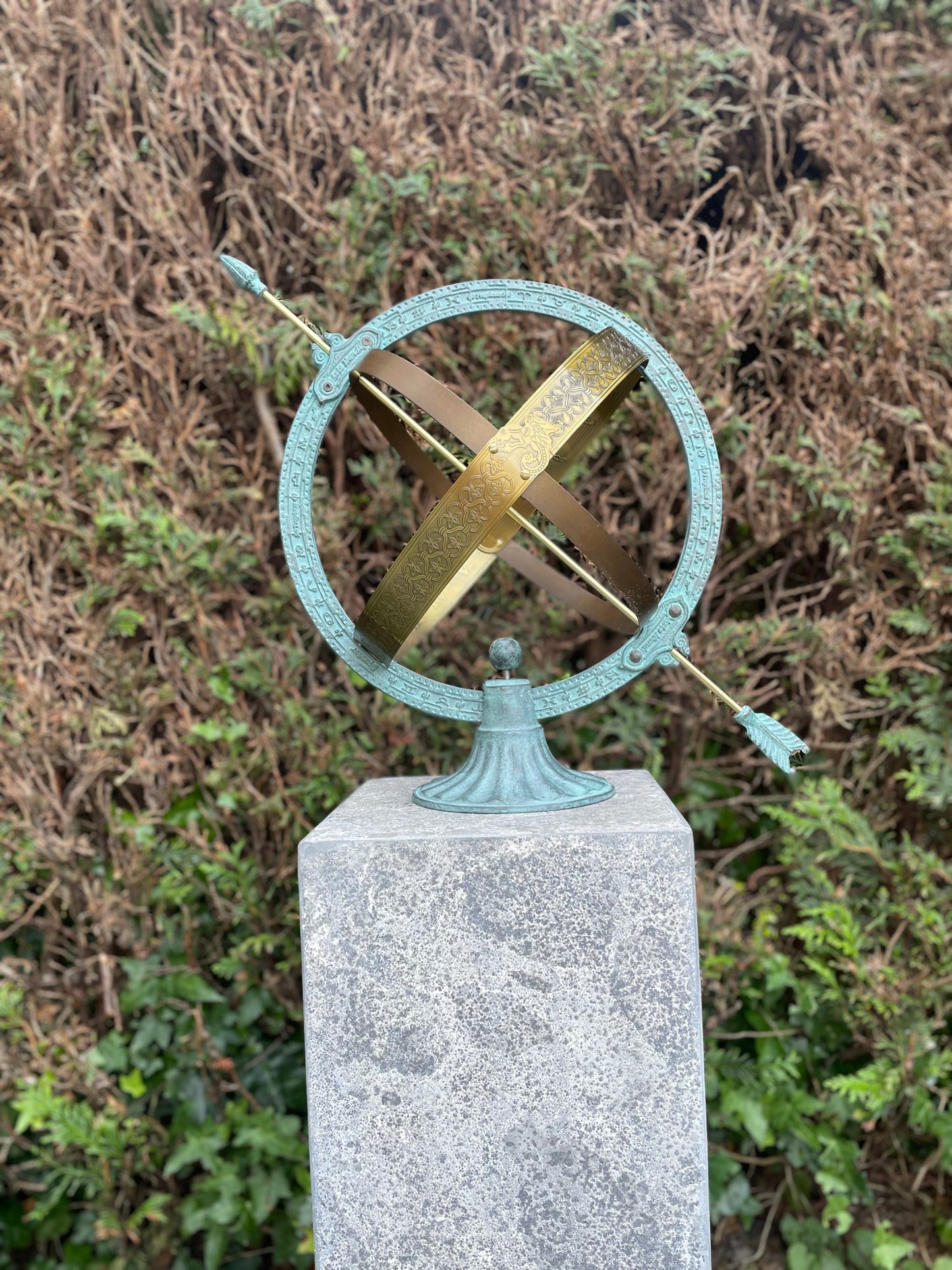 Bronze sundial - Garden statues - Bronze statue - Garden decoration - 45x33x42cm