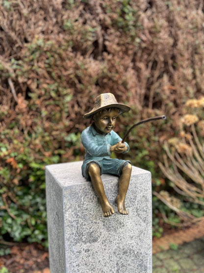 Bronze fisherman boy - Fountain - Pond - Sculpture - Interior