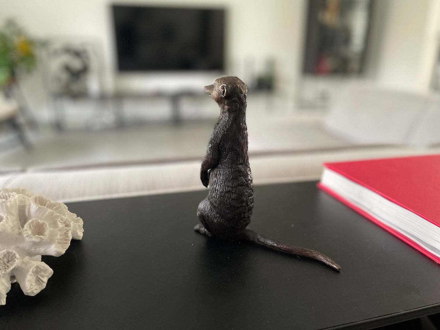 Alert Meerkat – Bronze Sculpture. 17x6x18cm