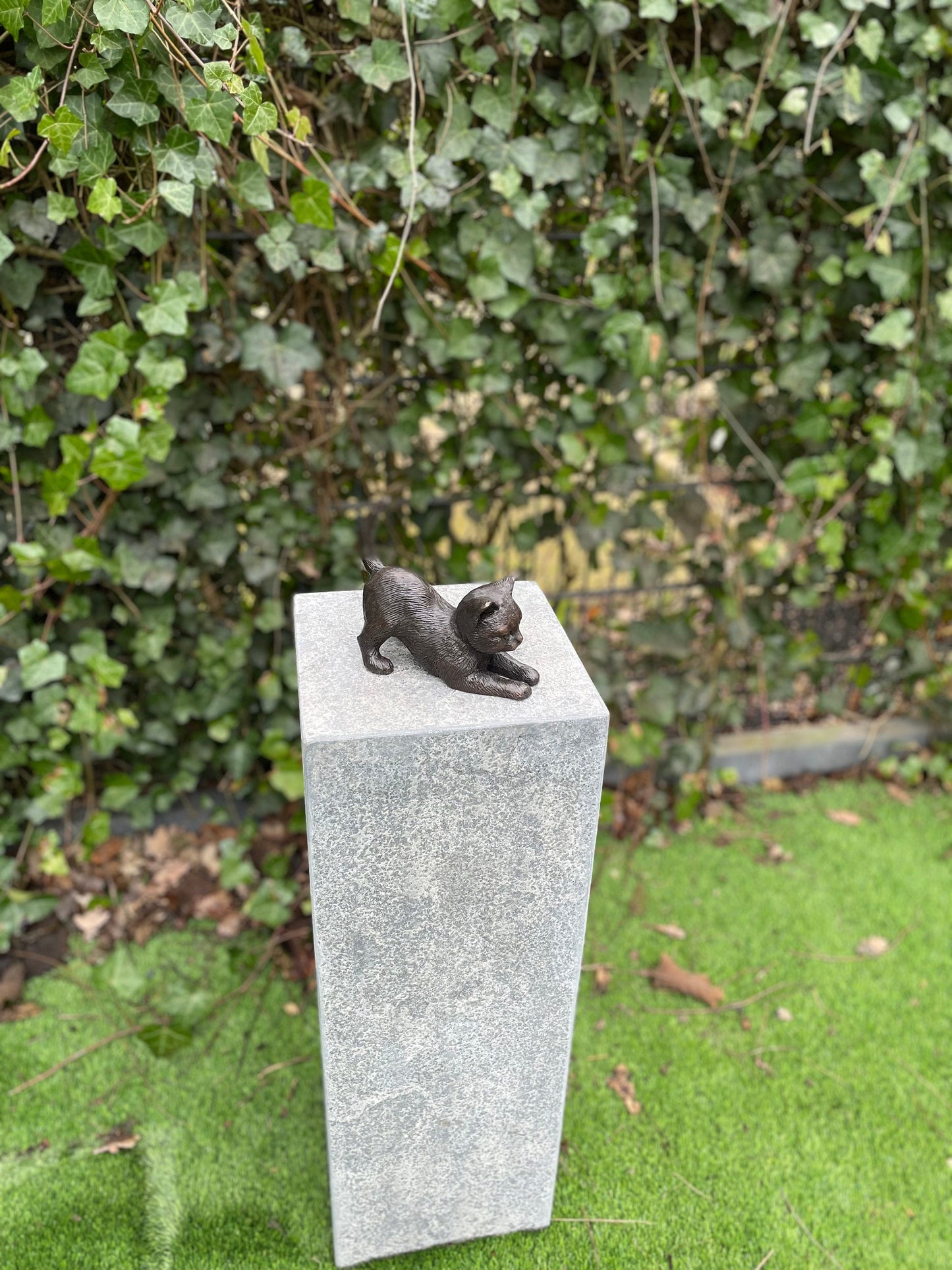 Stretching Kitten – Bronze Sculpture. 18x7x16cm - 1Kg