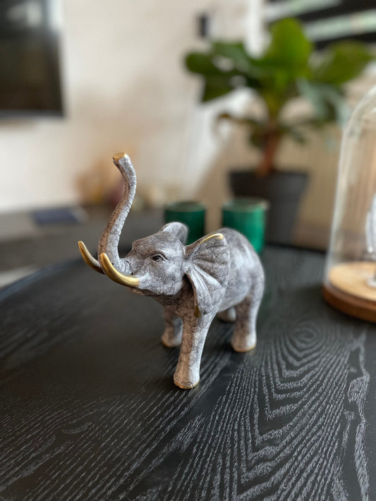 Trumpeting Elephant – Bronze Sculpture. 21x8x20cm