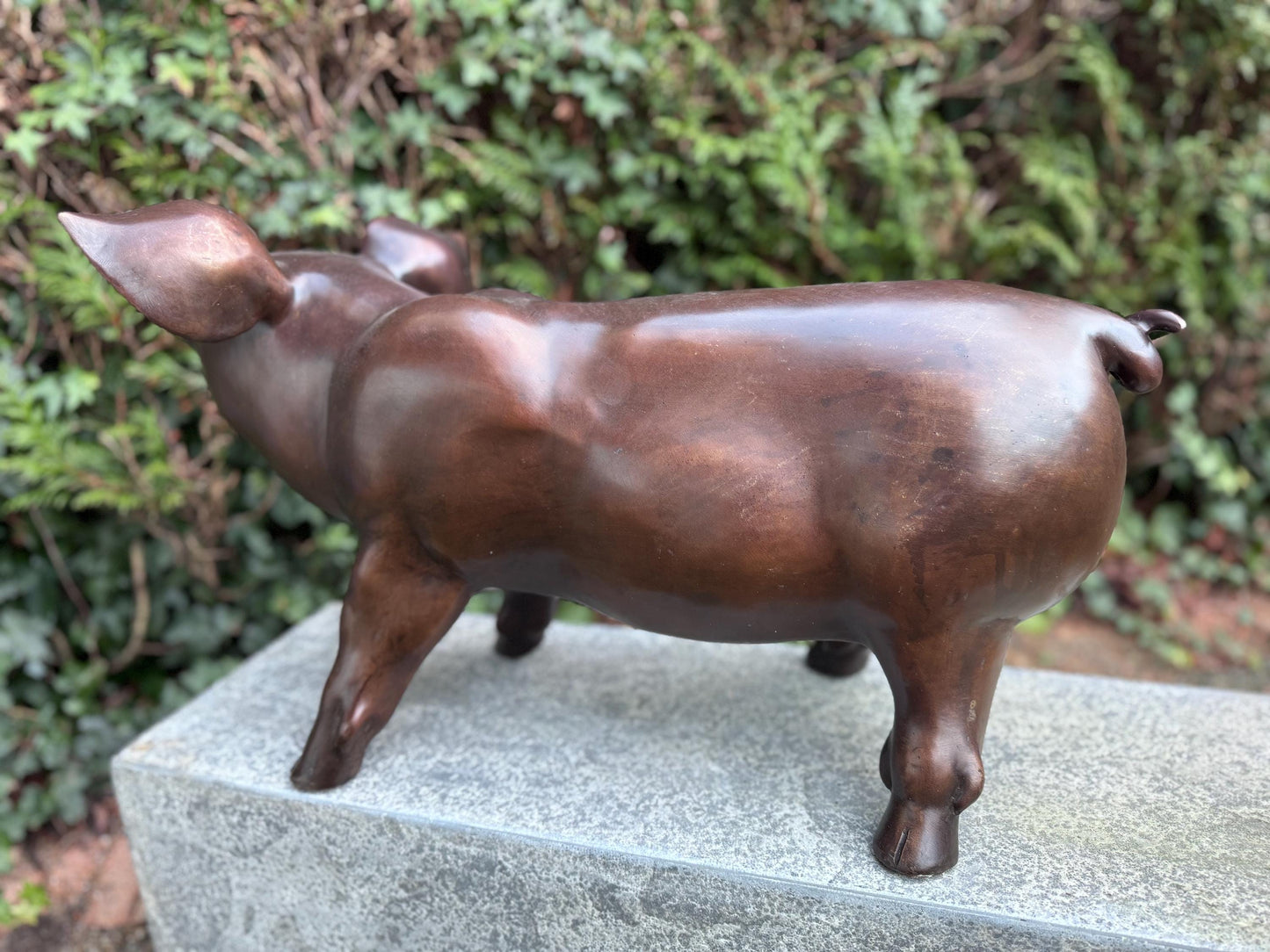 Happy Pig – Bronze Sculpture. 67x30x35cm - 3Kg