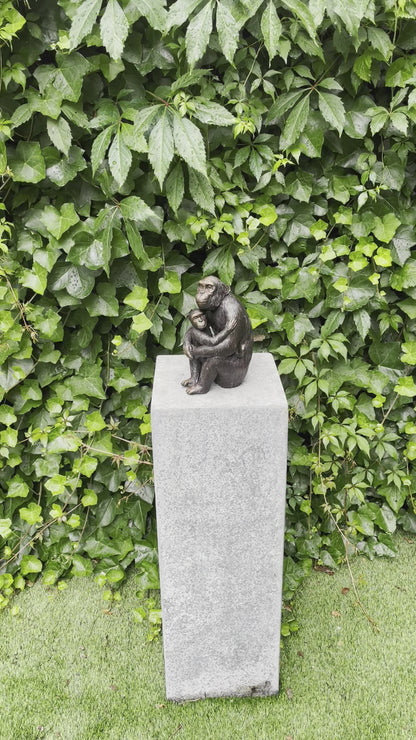 Bronze monkey with baby - chimpanzee - 17x8x9cm