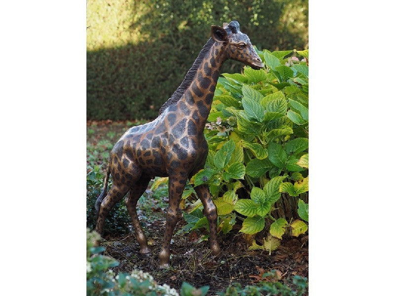 Giraffe in Bronze