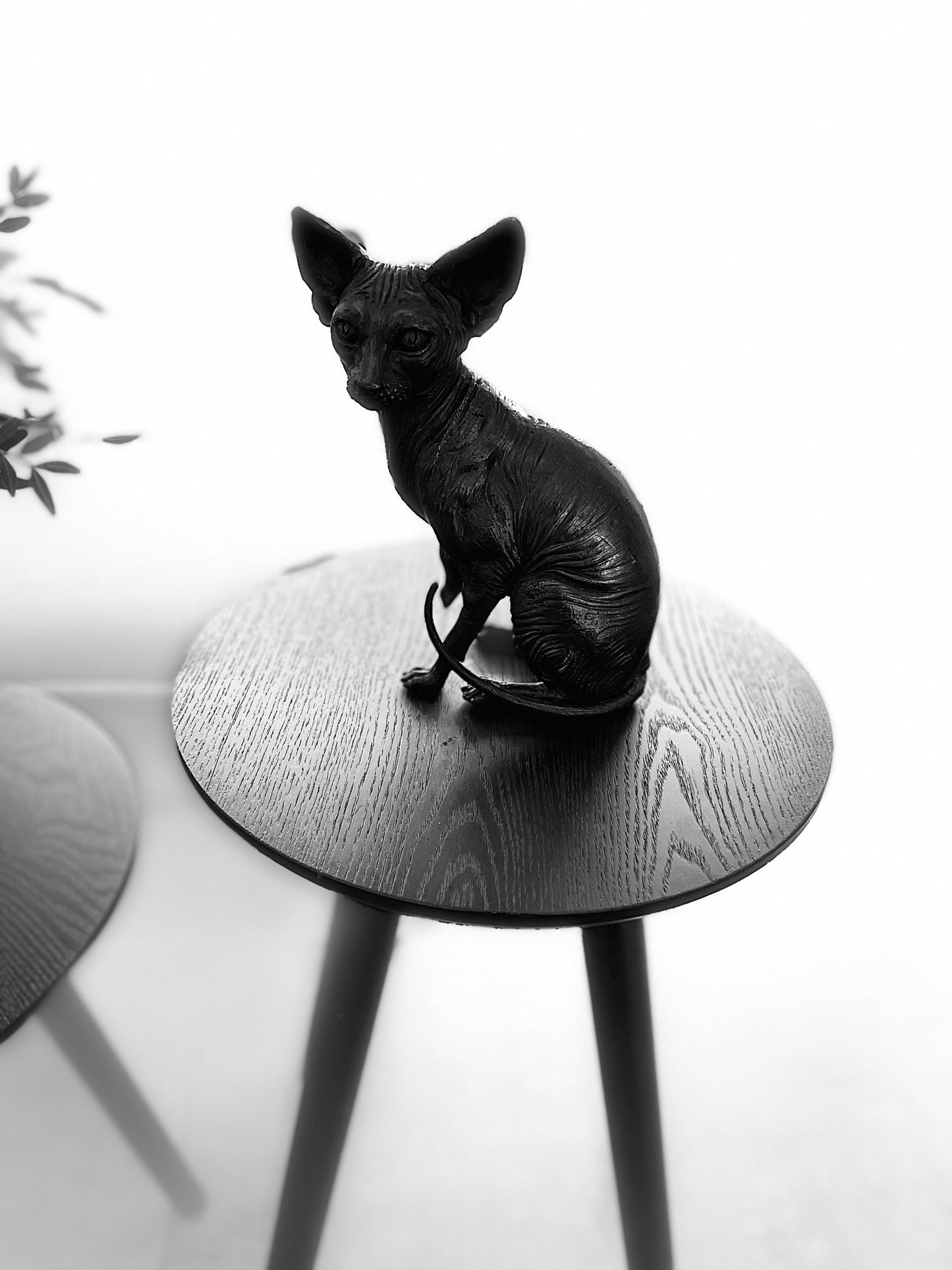 Sitting Sphynx Cat 22x12x15cm