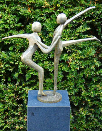 Dance Couple 01 57x55x37