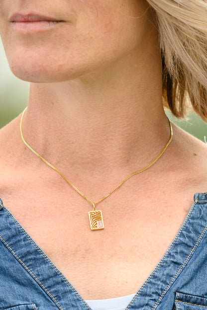 <transcy>Necklaces with Fingerprint + gray compartment</transcy>