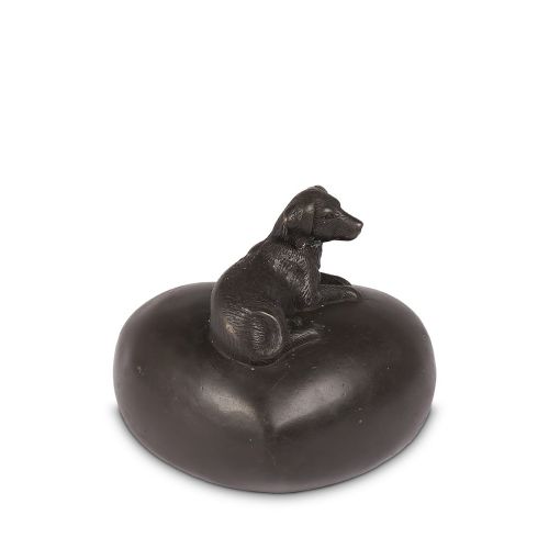 <transcy>Bronze Urn Dog Lying 450 ml</transcy>